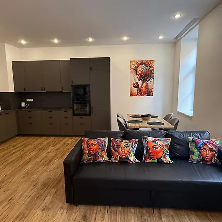 Lilly Apartmán *